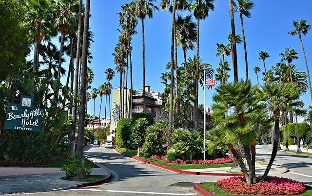 Exploring Los Angeles: Top Educational Travel Itinerary Tips & Fascinating University Facts