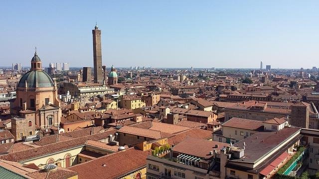 Bologna’s Academic Wonders: Top Educational Travel Tips & Must-See University Landmarks